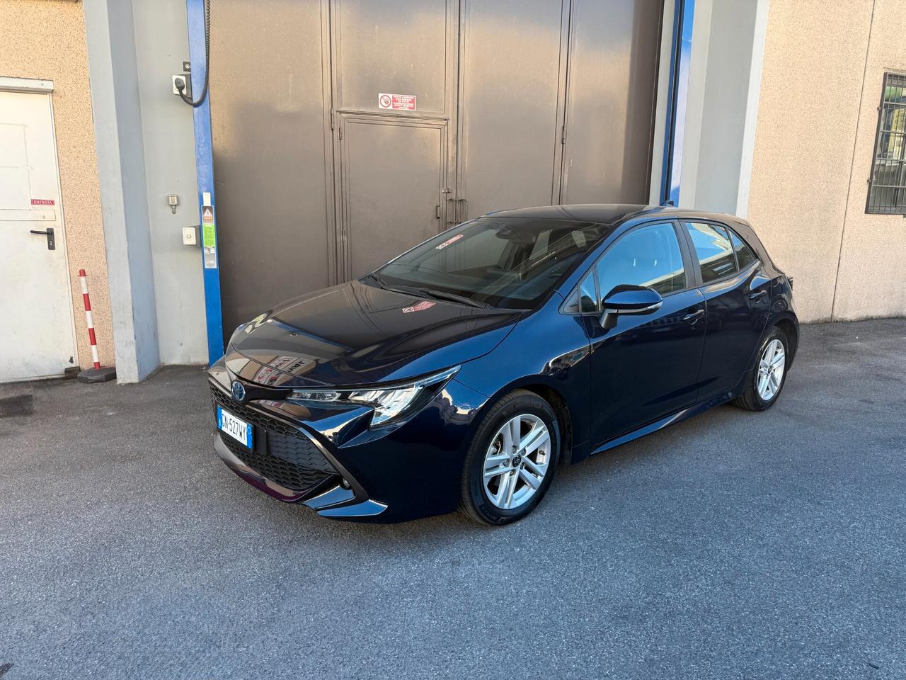 Toyota Corolla 1.8 Hybrid Business