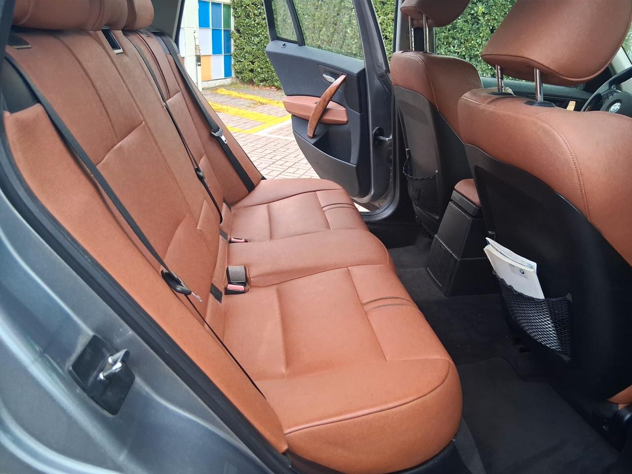 Bmw X3 3.0d cat Futura ..CELL 320 147 1147 WUATSAPP 3276540940