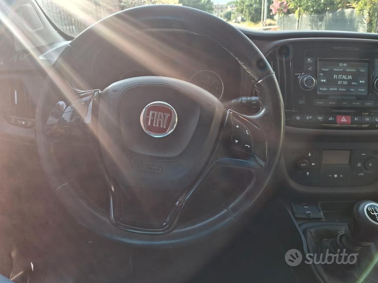 Fiat Doblò 1.6 MJT 16V 120CV Trekking 5 POSTI CLIMA CERCHI BARRE BLUETOOTH MULTIFUNZIONE PDC CRUISE