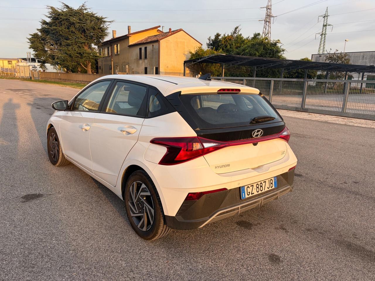 Hyundai i20 2025 14.000km leggermente Sinistrata
