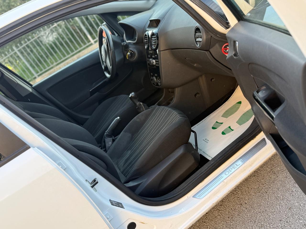 Opel Corsa 1.2 5 porte Edition