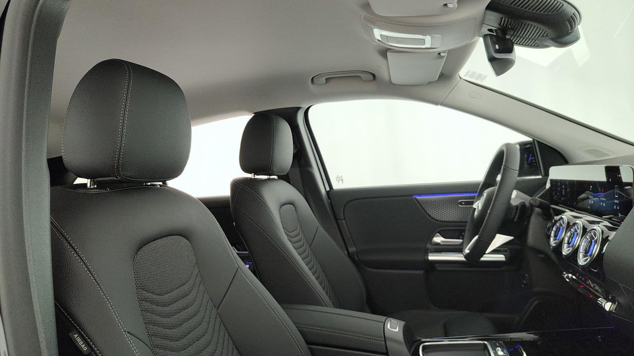 Mercedes-Benz GLA 200 d automatic