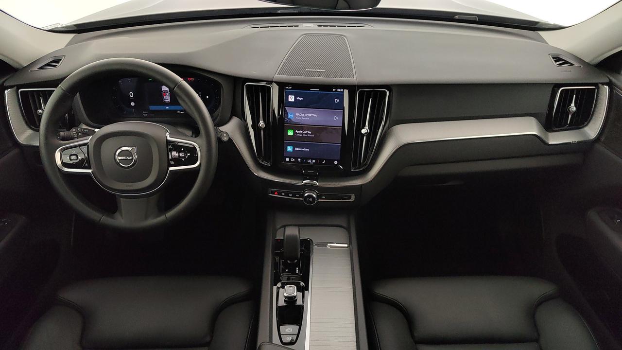 VOLVO XC60 2.0 b4 Plus Dark auto
