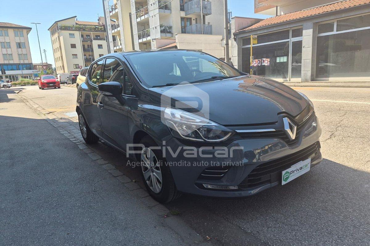 RENAULT Clio TCe 12V 90 CV GPL 5 porte Moschino Life