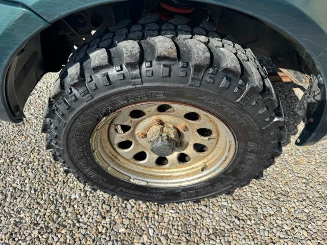 SUZUKI Jimny 1.3i 16V cat 4WD JLX
