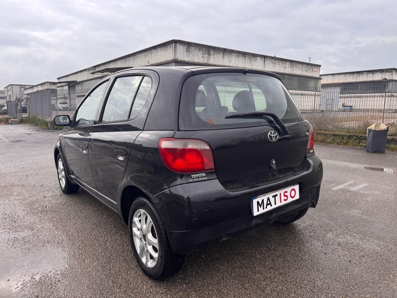 Toyota Yaris 1.0i 16V cat 5 porte Sol