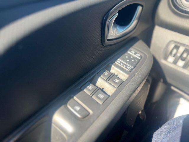 RENAULT Clio TCe 90 5 porte Moschino Zen