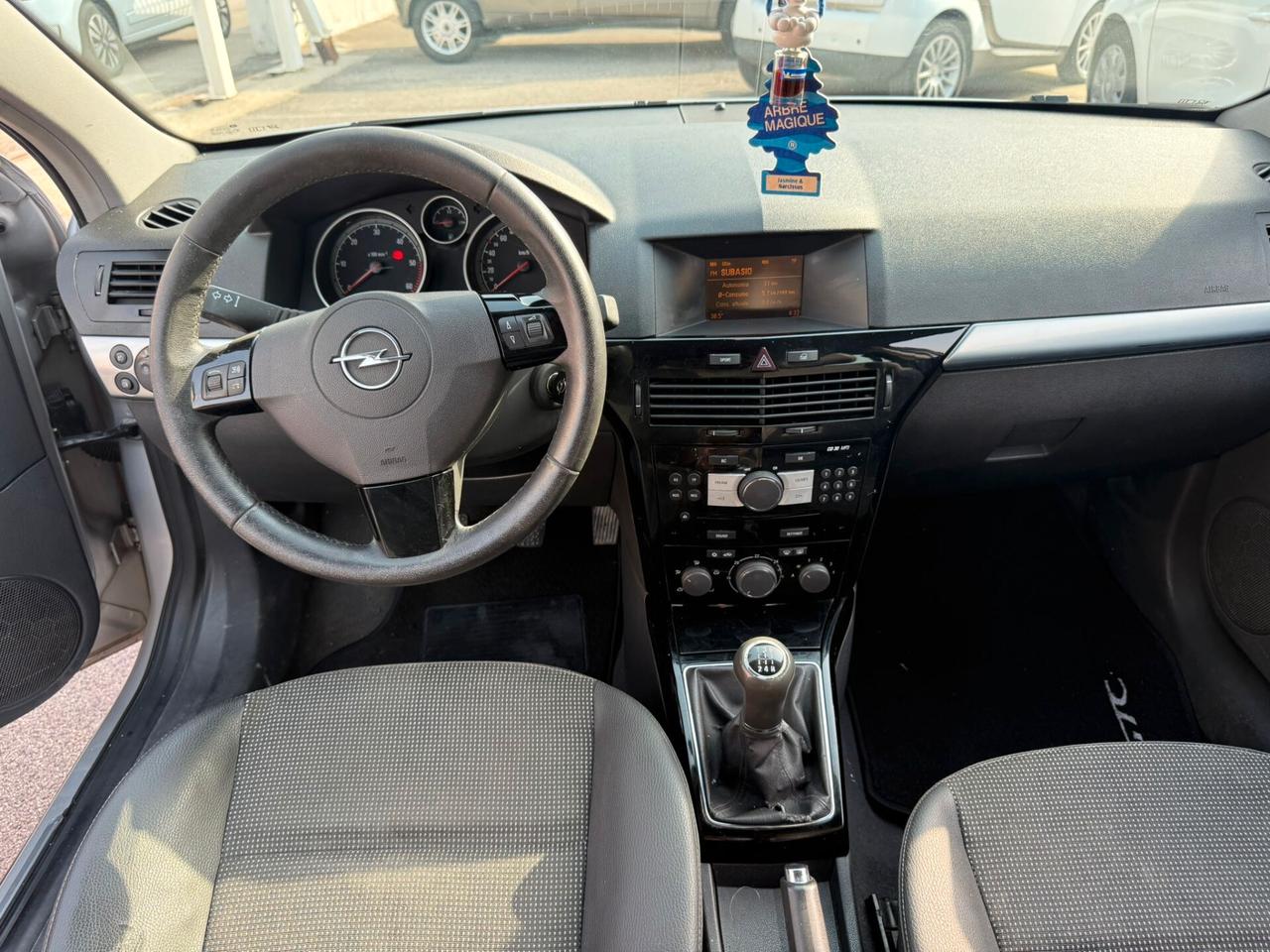 Opel Astra GTC 1.7 CDTI 110CV 3 porte Cosmo