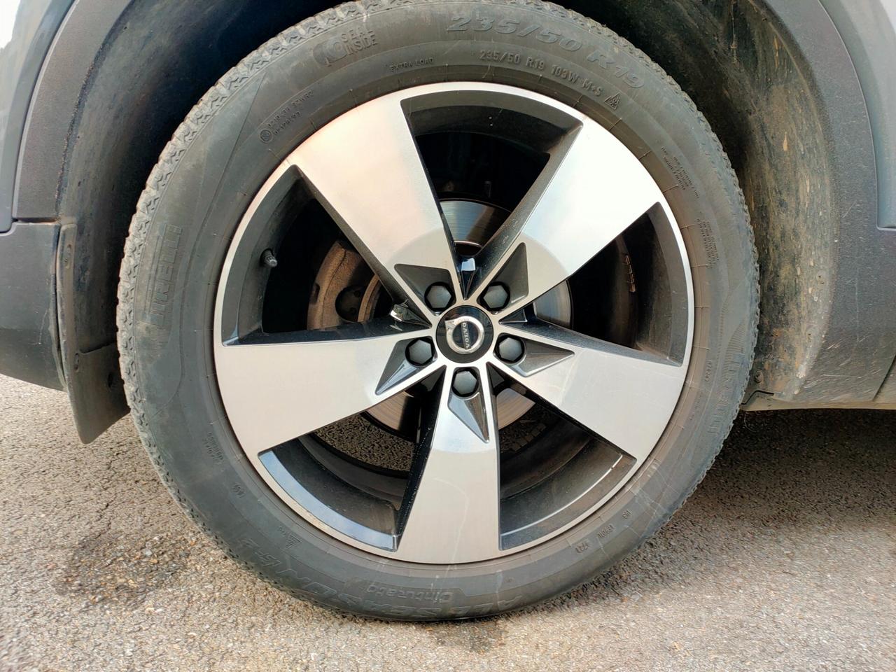 Volvo XC40 D3 AWD Geartronic Business Plus