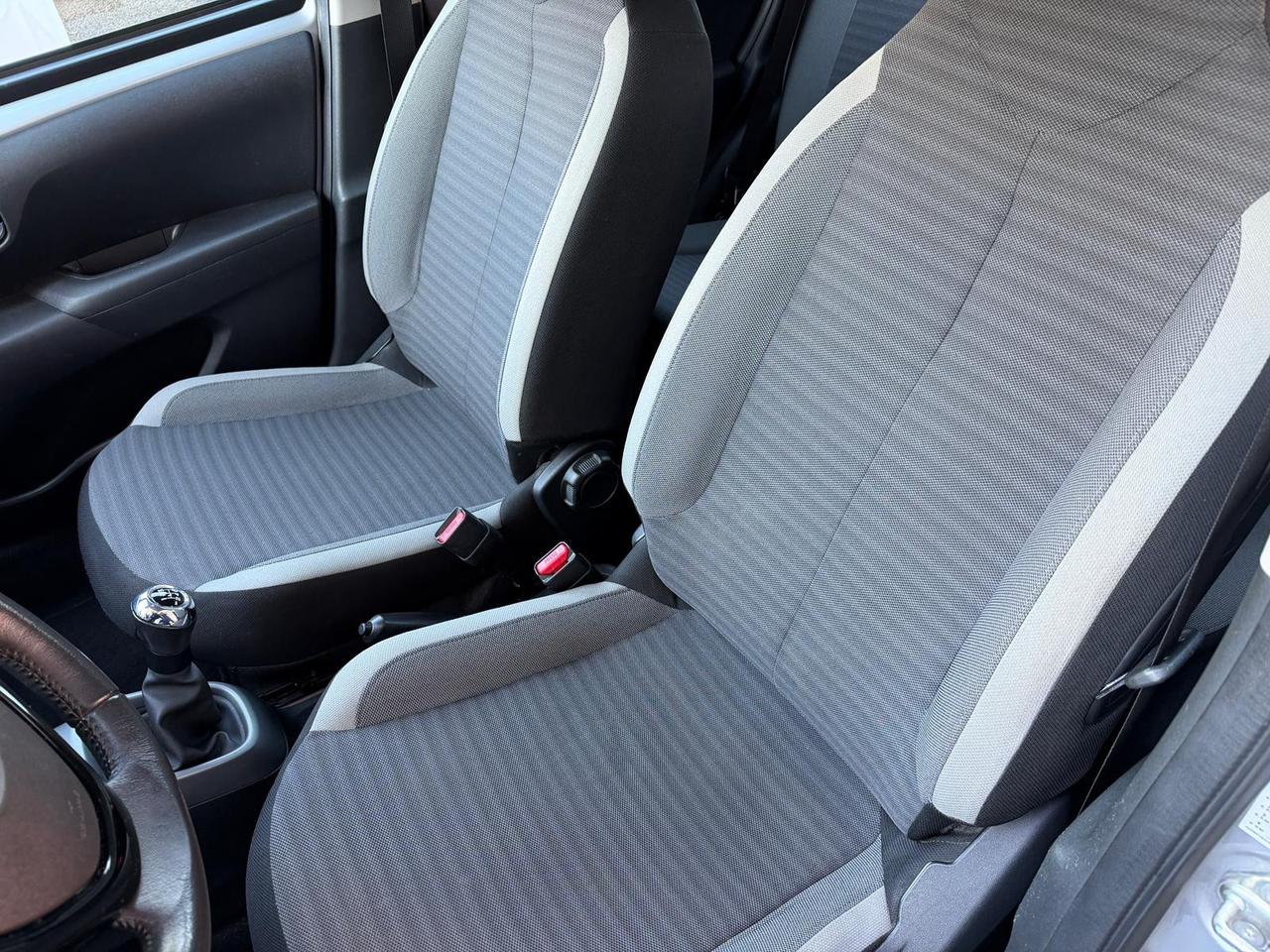 Toyota Aygo 1.0 VVT-i 72 CV 5 porte x-play