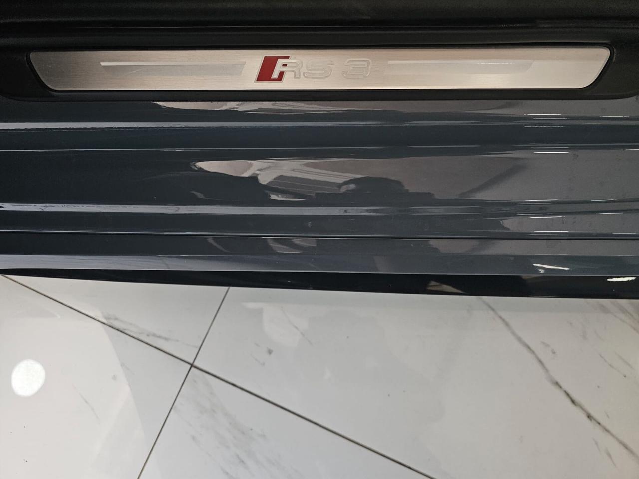 NUOVA AUDI RS3 SPORTBACK 2.5 BENZ 400CV S-TRONIC