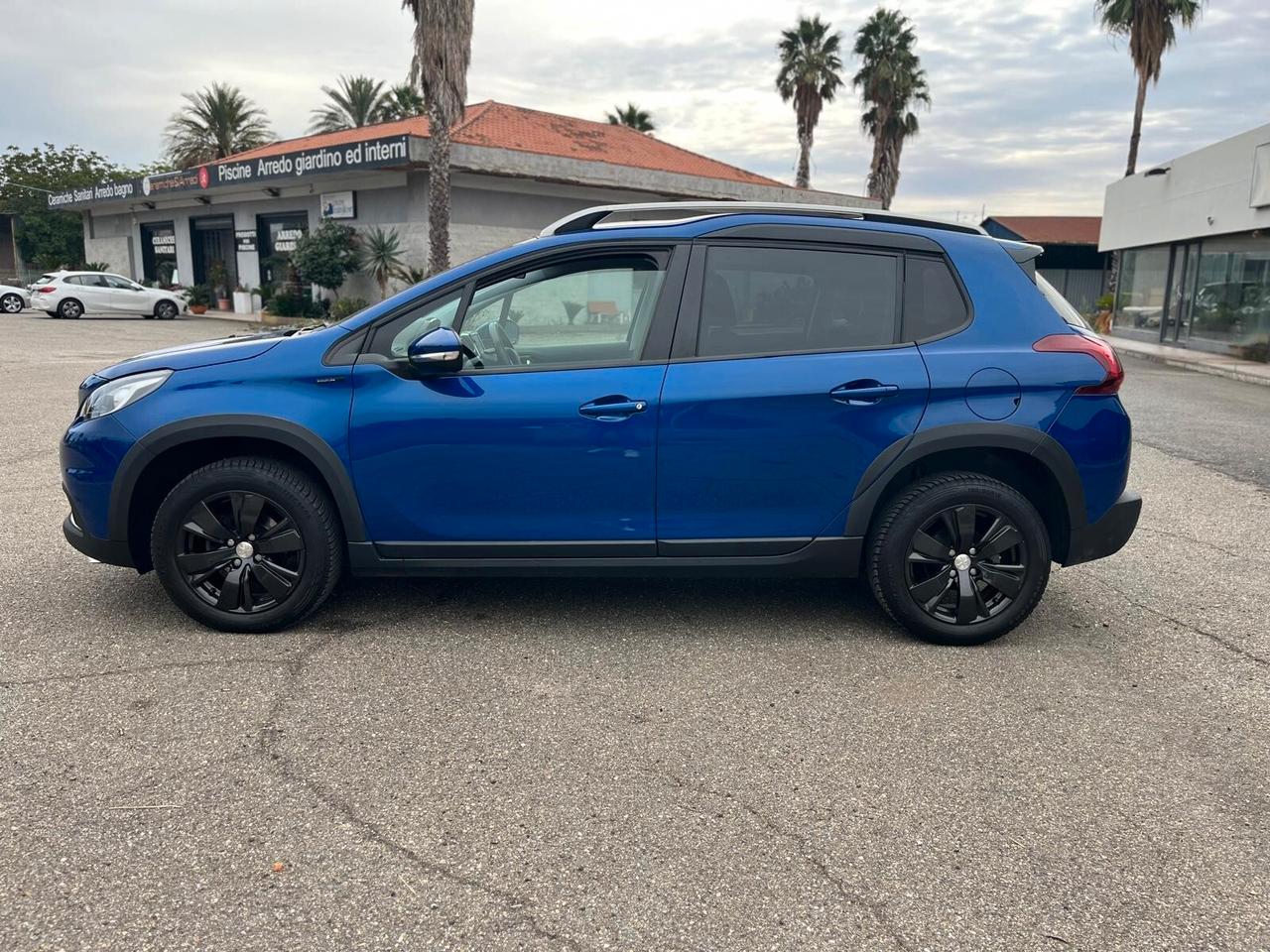 Peugeot 2008 BlueHDi 100 S&S Signature