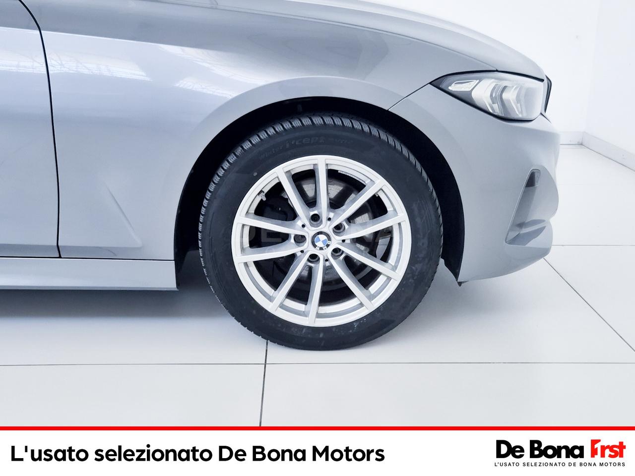BMW Serie 3 320d touring mhev 48v xdrive auto