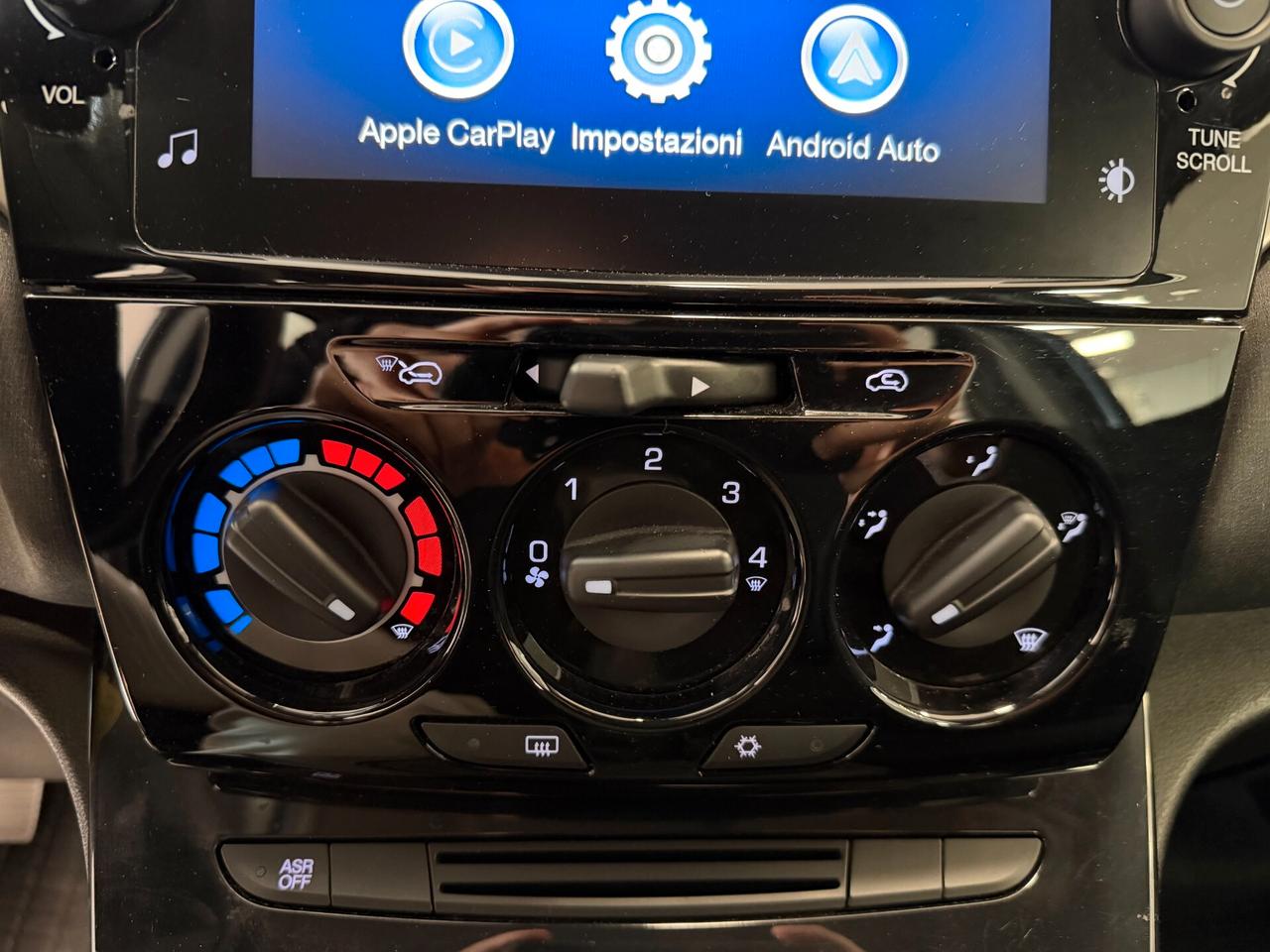 Lancia Ypsilon 1.0 FireFly S&S Hybrid Alberta Ferretti