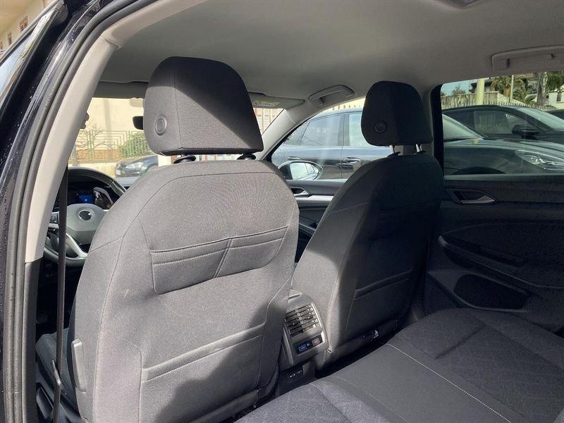 Volkswagen Golf 8 2.0 TDI LIFE 115CV