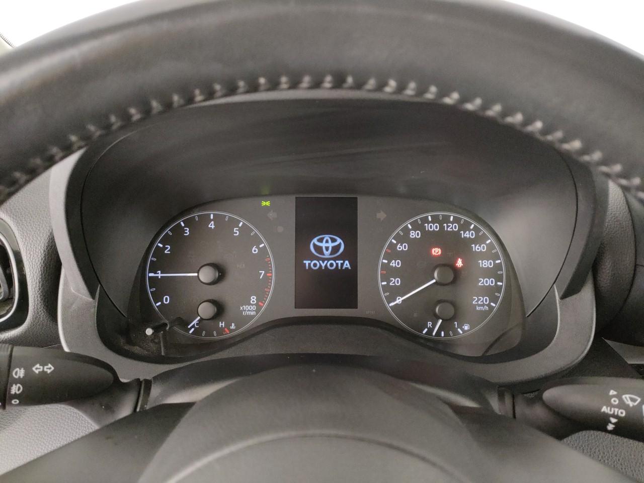 TOYOTA Yaris 1.0 Active