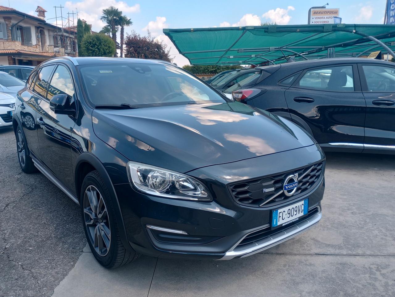 Volvo V60 Cross Country D3 Geartronic Momentum