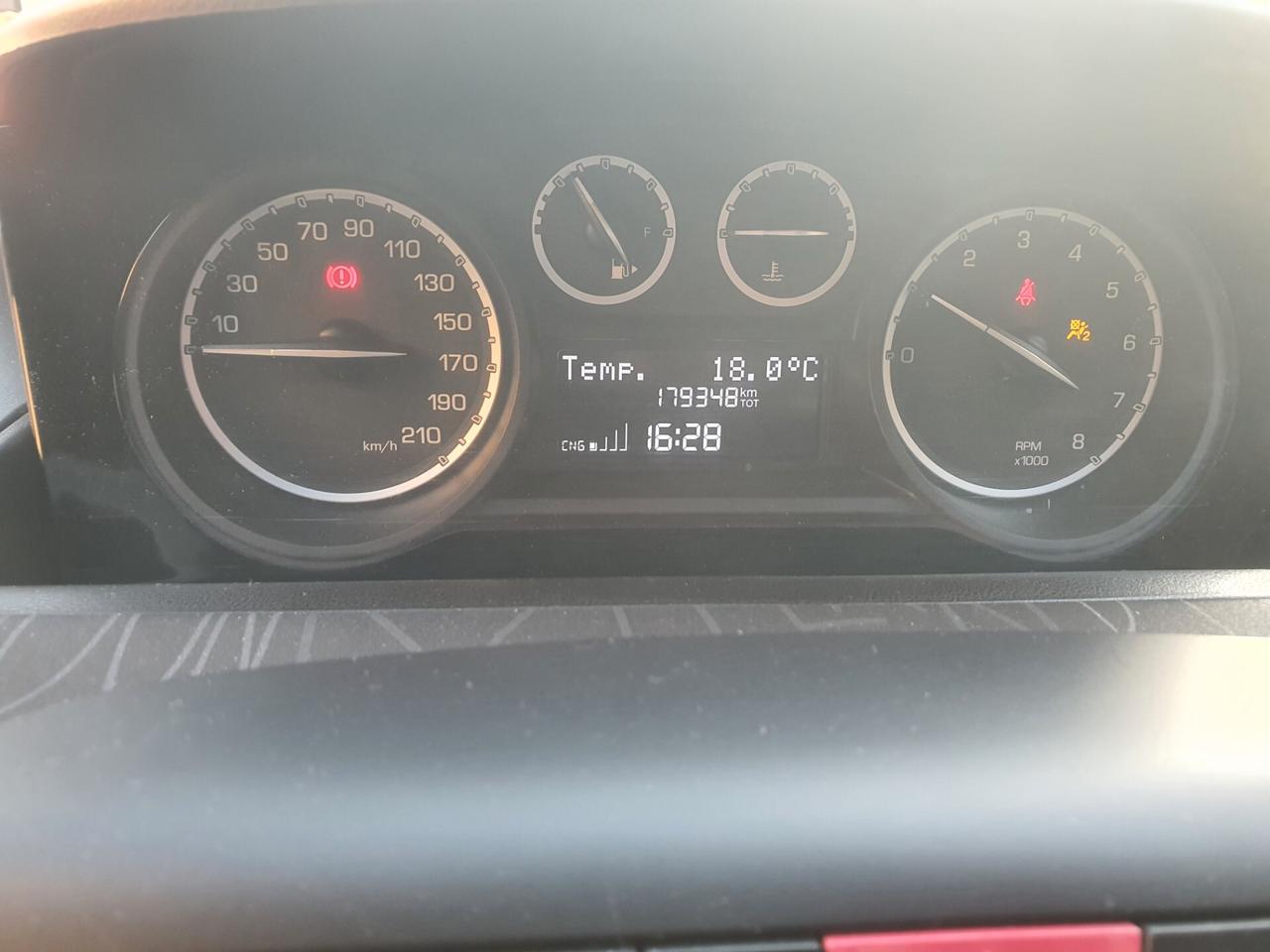 Lancia Ypsilon 0.9 TwinAir 85 CV 5 porte Metano Ecochic Gold NEOPATENTATI