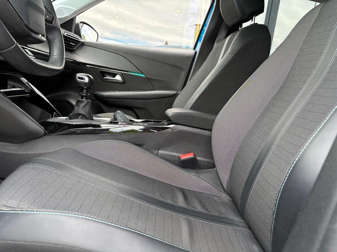 Peugeot 208 ALLURE PACK PureTech 100 5 p. SPOTICAR