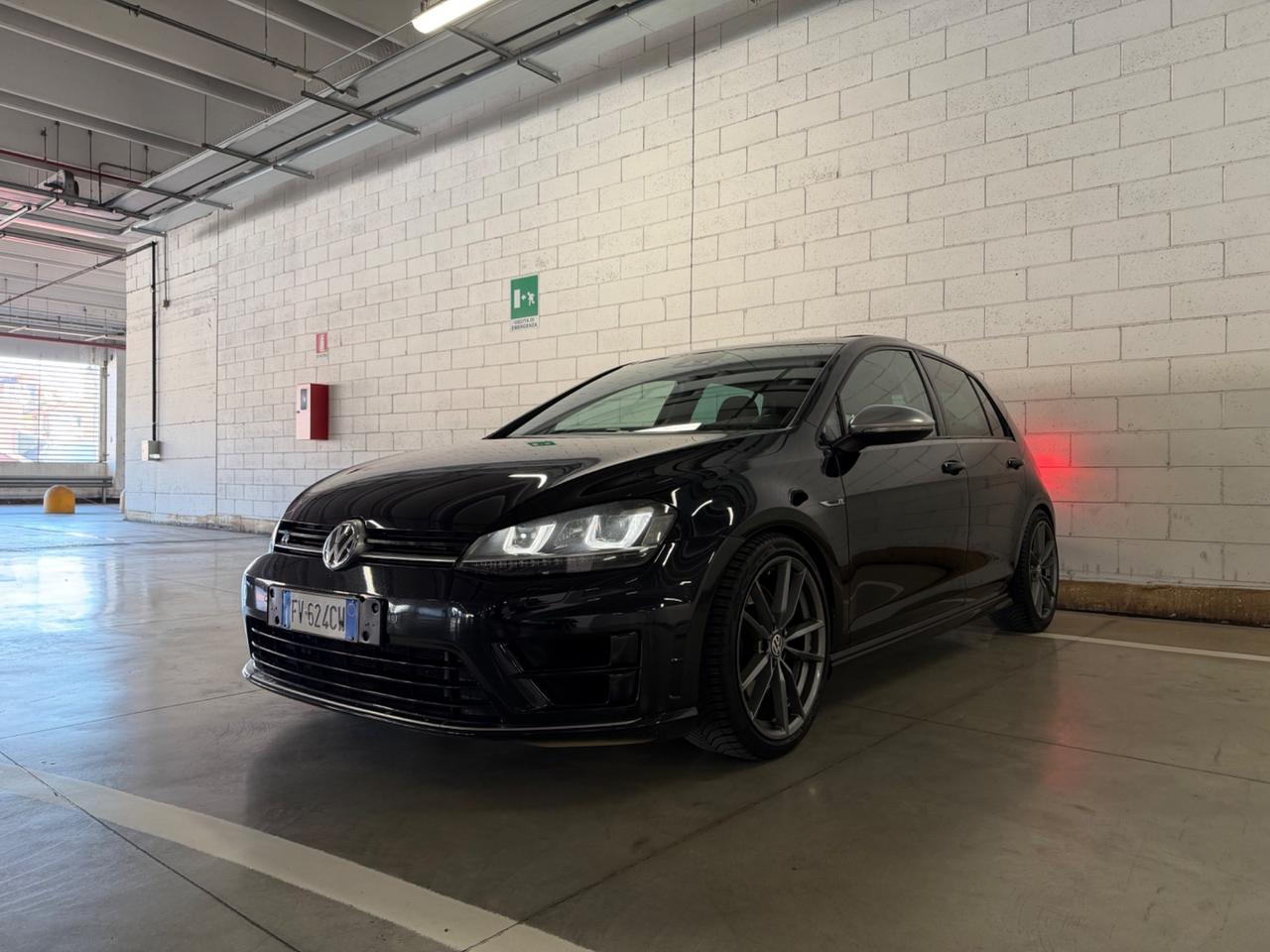 Volkswagen Golf R 2.0 5p.