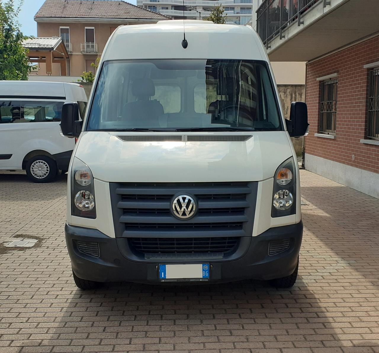 Volkswagen Crafter trasporto disabili doppia pedana tetto alto