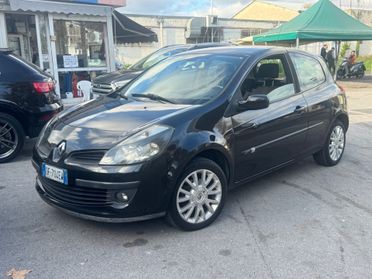 Renault Clio 1.5 dCi 85CV 3 porte 3700€ COMPRESO PASSAGGIO