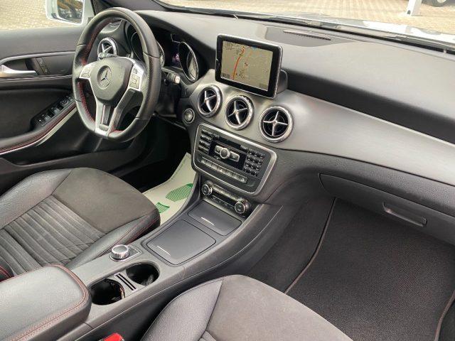 MERCEDES-BENZ GLA 200 d Automatic 4Matic Premium