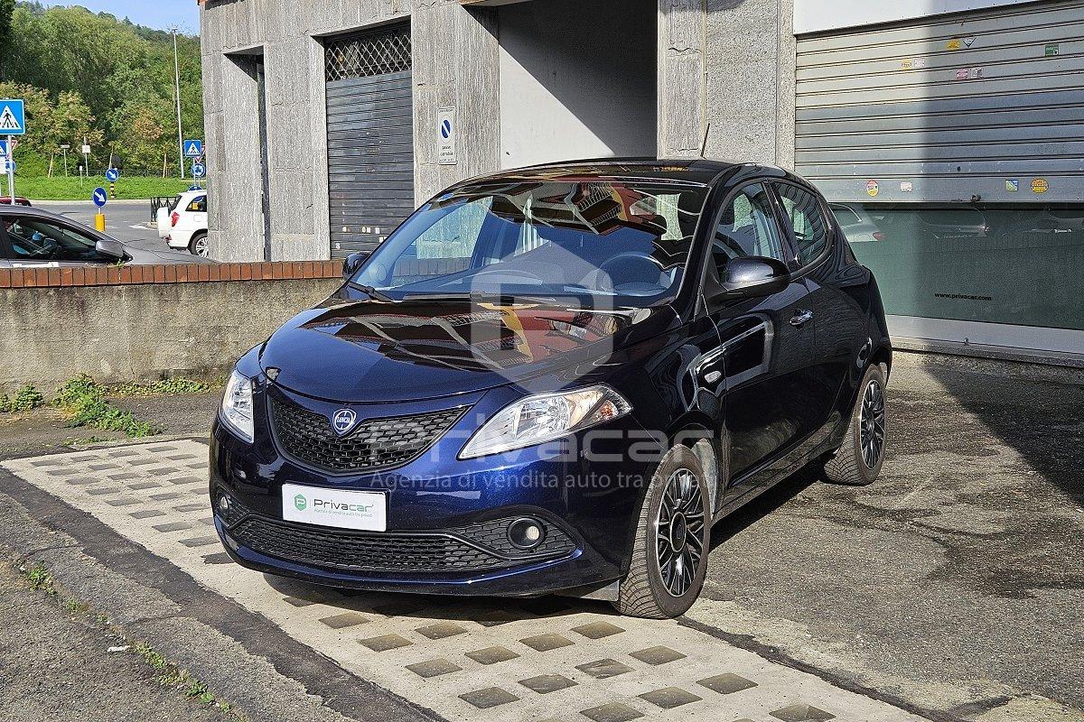 LANCIA Ypsilon 1.2 69 CV 5 porte GPL Ecochic Gold