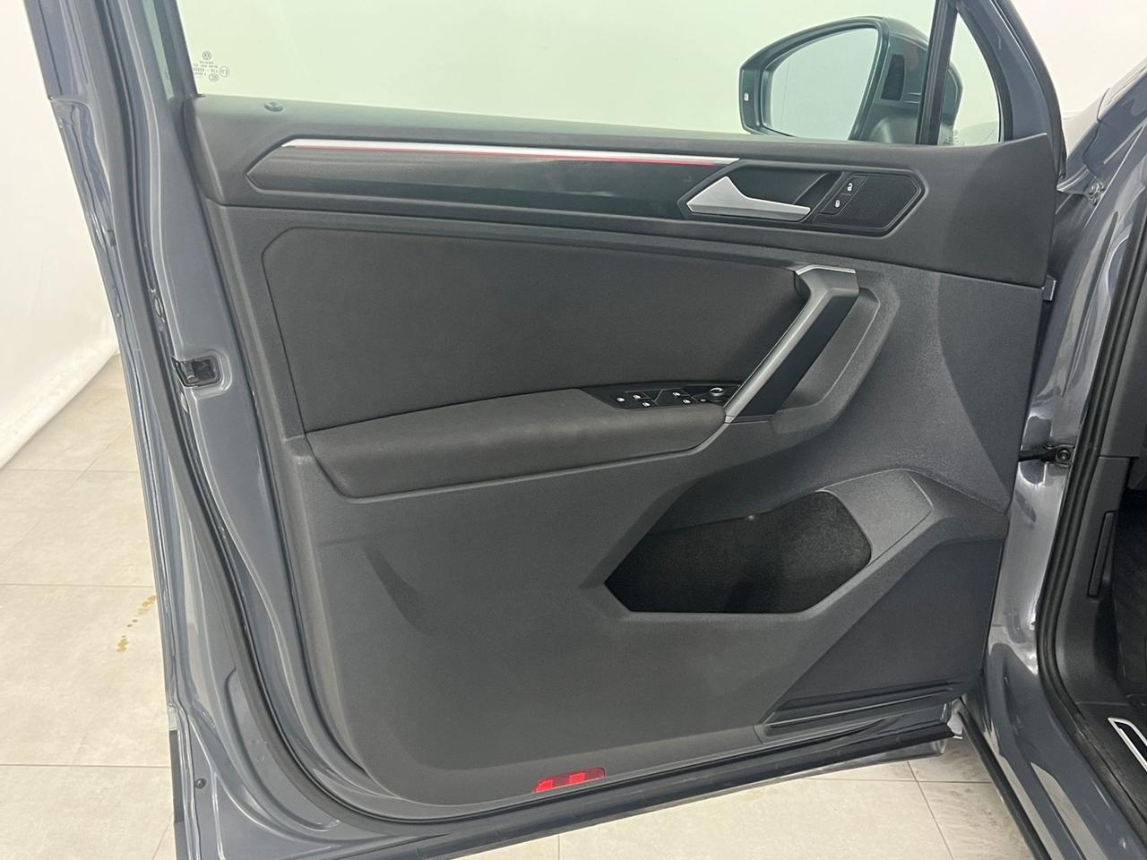 VOLKSWAGEN Tiguan II 2021 Tiguan 2.0 tdi Life 150cv dsg