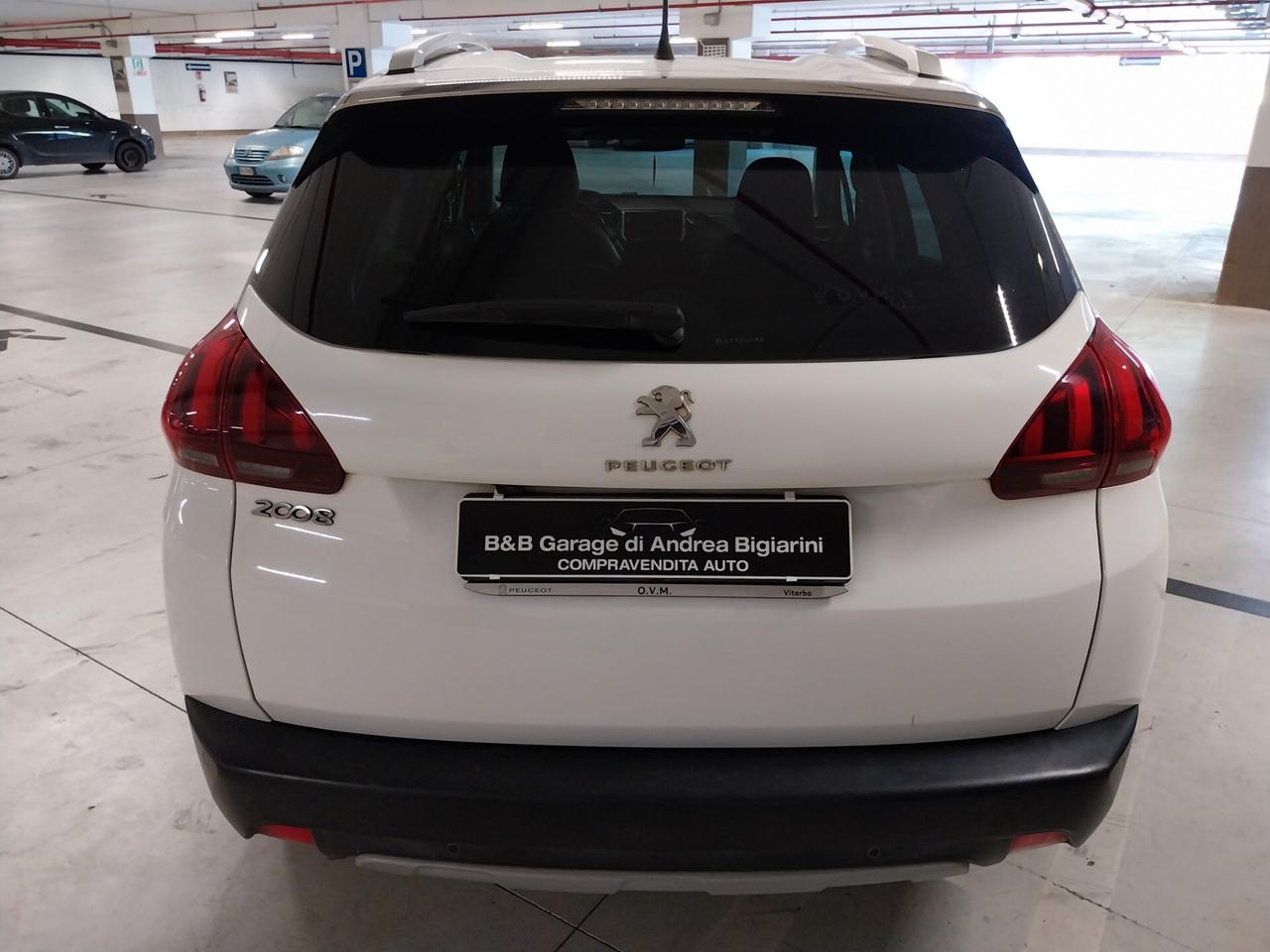 Peugeot 2008 BlueHDi 100 S&S GT Line - ok neopatentati