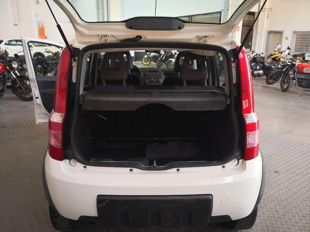 Fiat Panda 1.3 MJT 16V DPF 4x4 Climbing