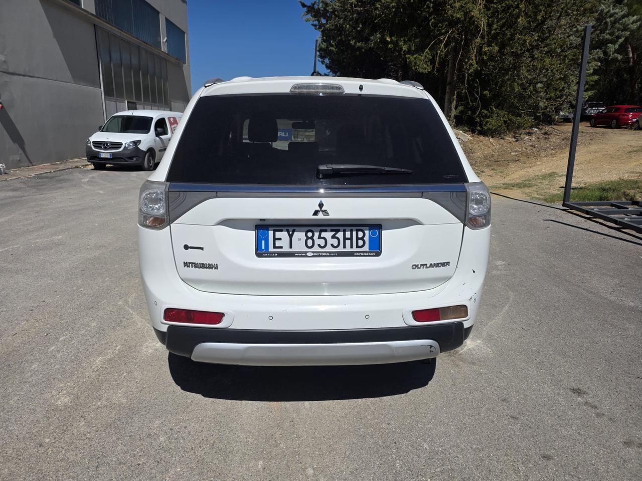 Mitsubishi Outlander 2.2 DI-D 4WD Instyle 7p.