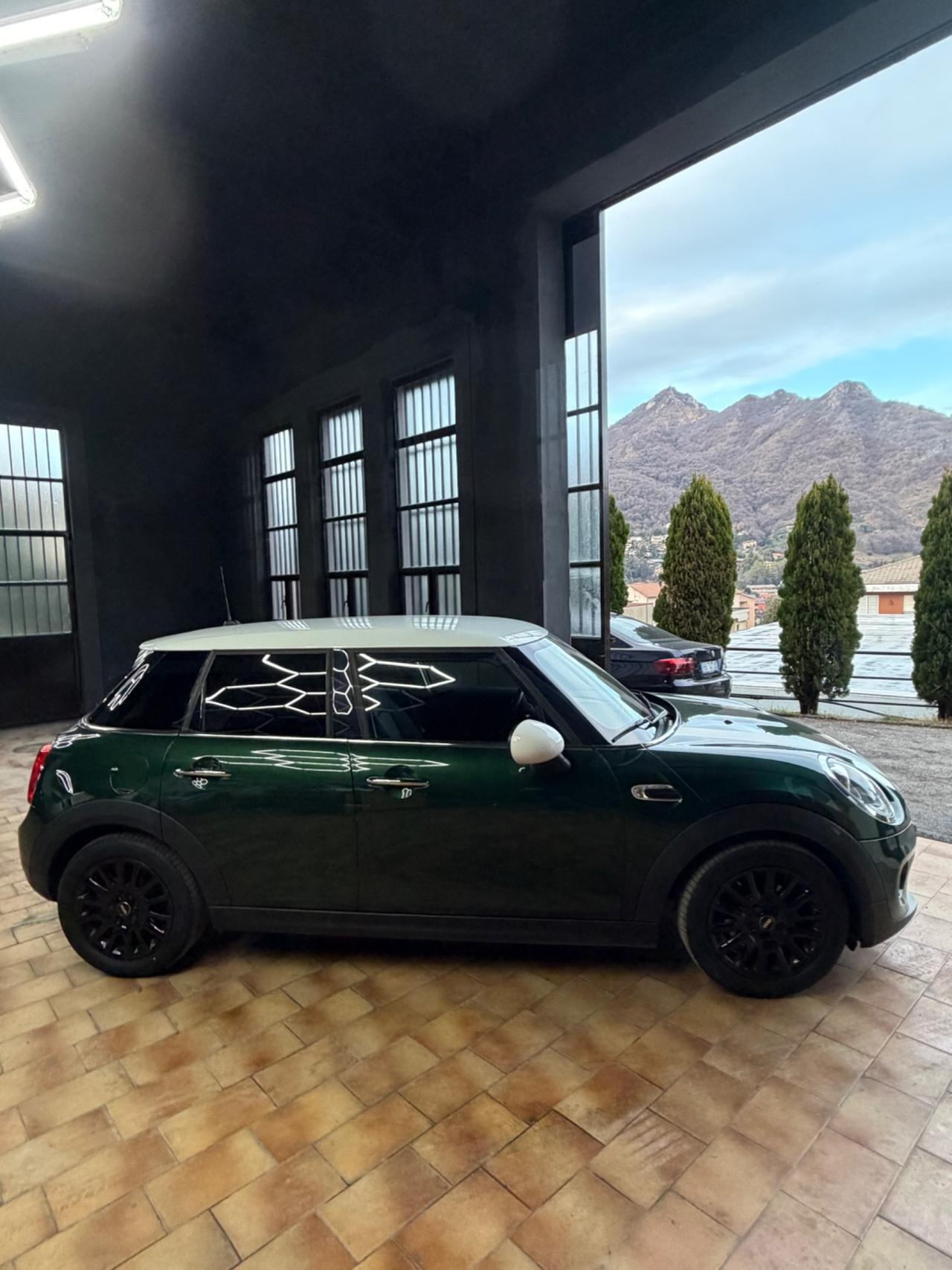 Mini Cooper 1.5 136 CV – 54.152 km – Pari al nuovo – Full optional
