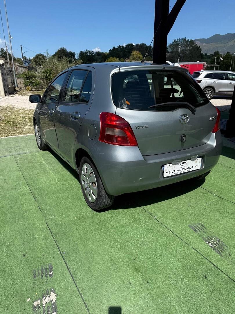 TOYOTA YARIS 2" SERIE