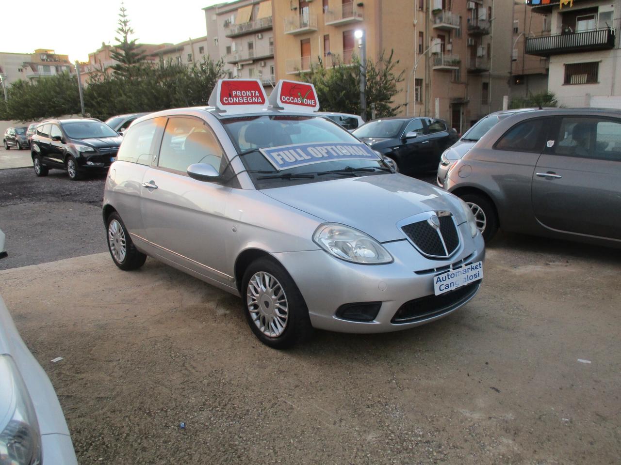 Lancia Ypsilon 1.2 OK NEOPATENTATI MOLTO BELLA