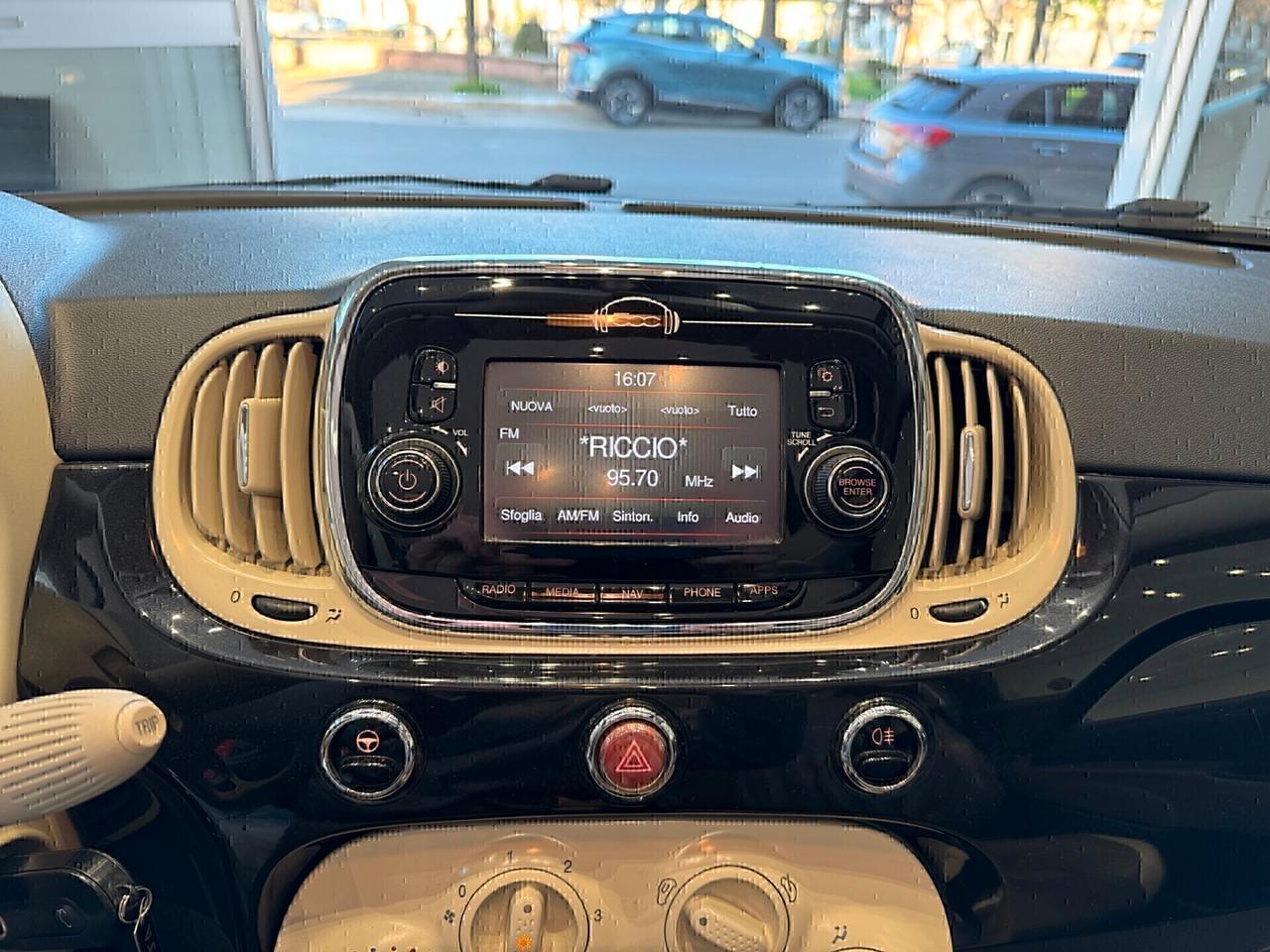 Fiat 500 C 1.2 Lounge "PELLE/NAV"