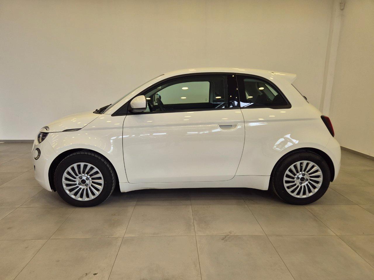 Fiat 500e 42 kWh Action Plus IN PROMO - NEOPATENTATI