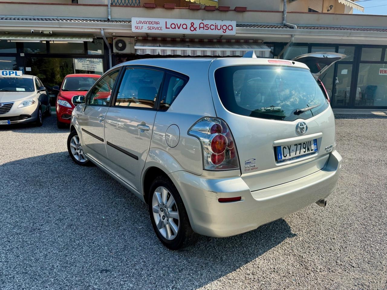 Toyota Corolla Verso 1.8 Ok NEOPATENTATI