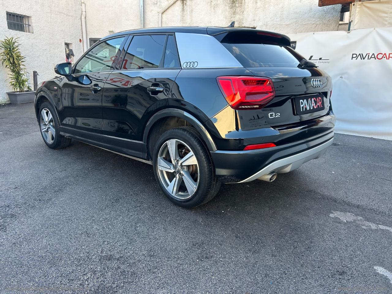 AUDI Q2 30 TDI S tronic Identity Black