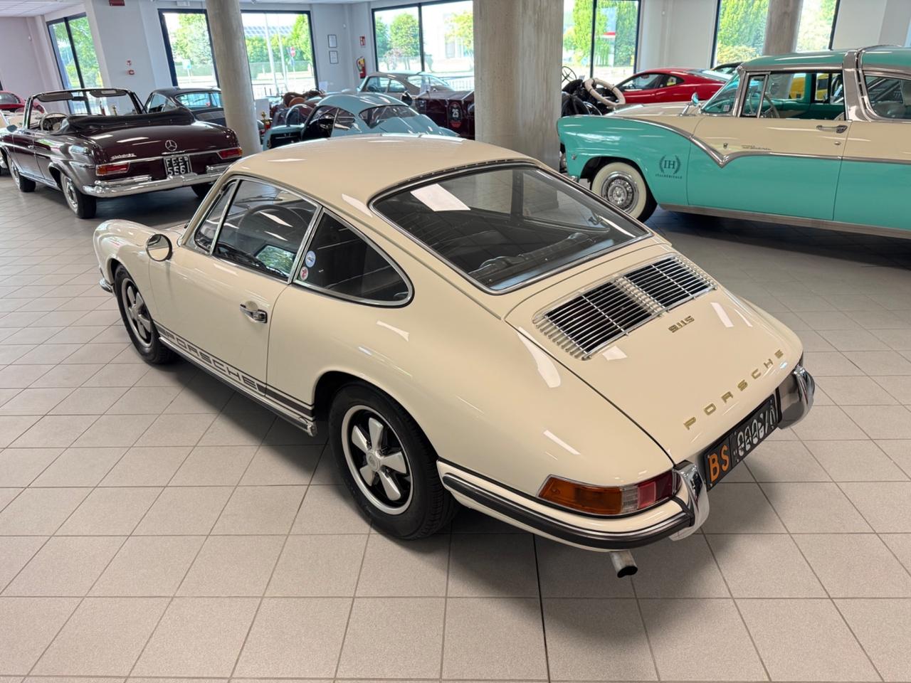 Porsche 911 2.0S SWB Coupe