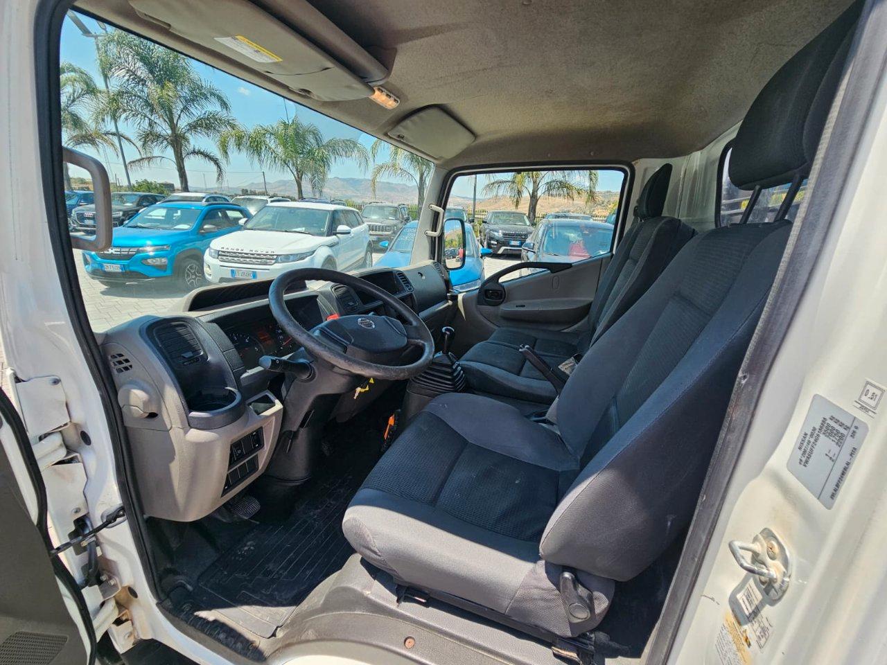 Nissan Cabstar CABSTAR 120 NT400 35 RIBALTABILE + IVA