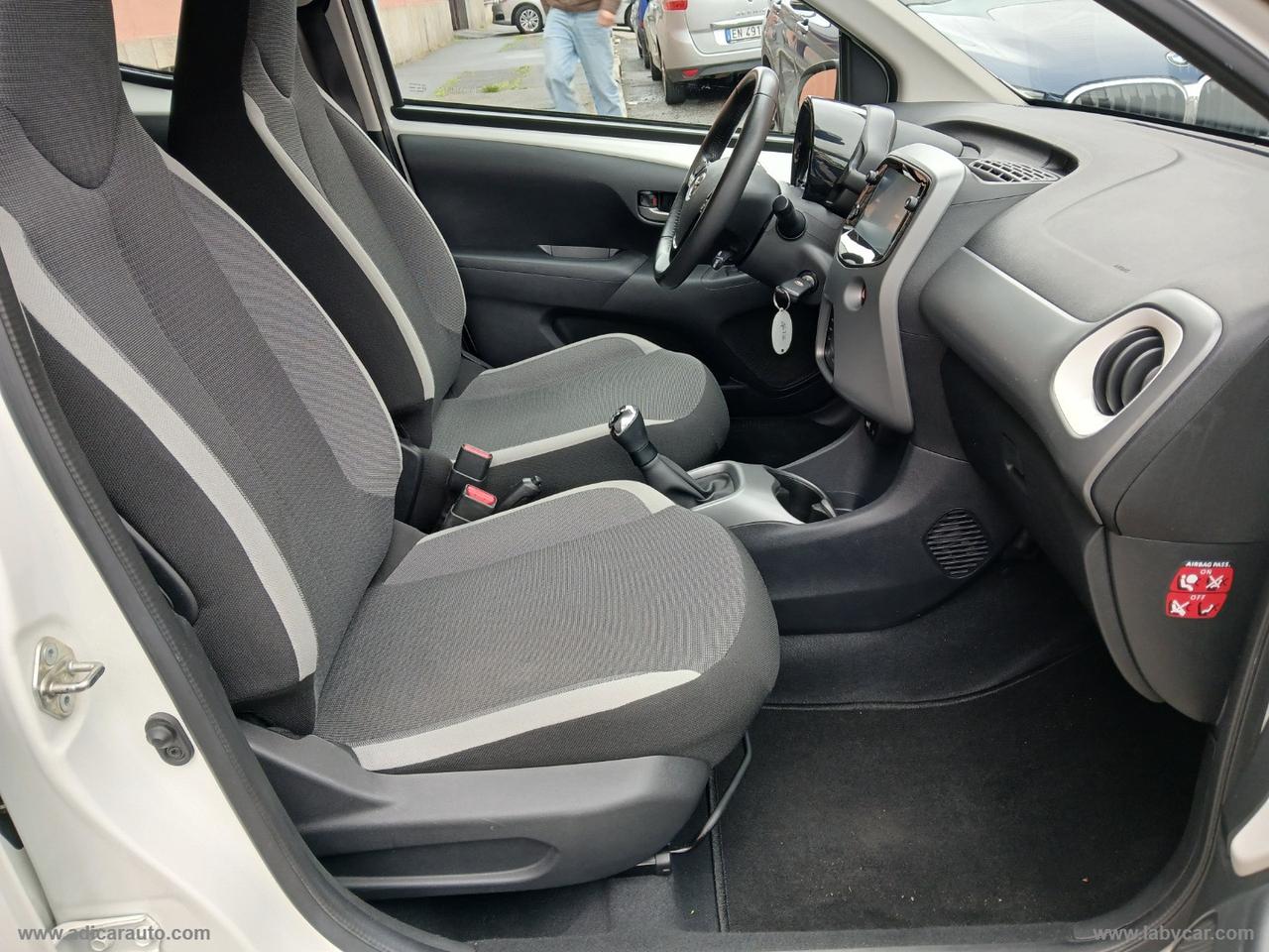 TOYOTA Aygo Connect 1.0 VVT-i 72 CV 5p. x-cool