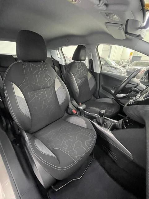 Peugeot 2008 1.2 110cv
