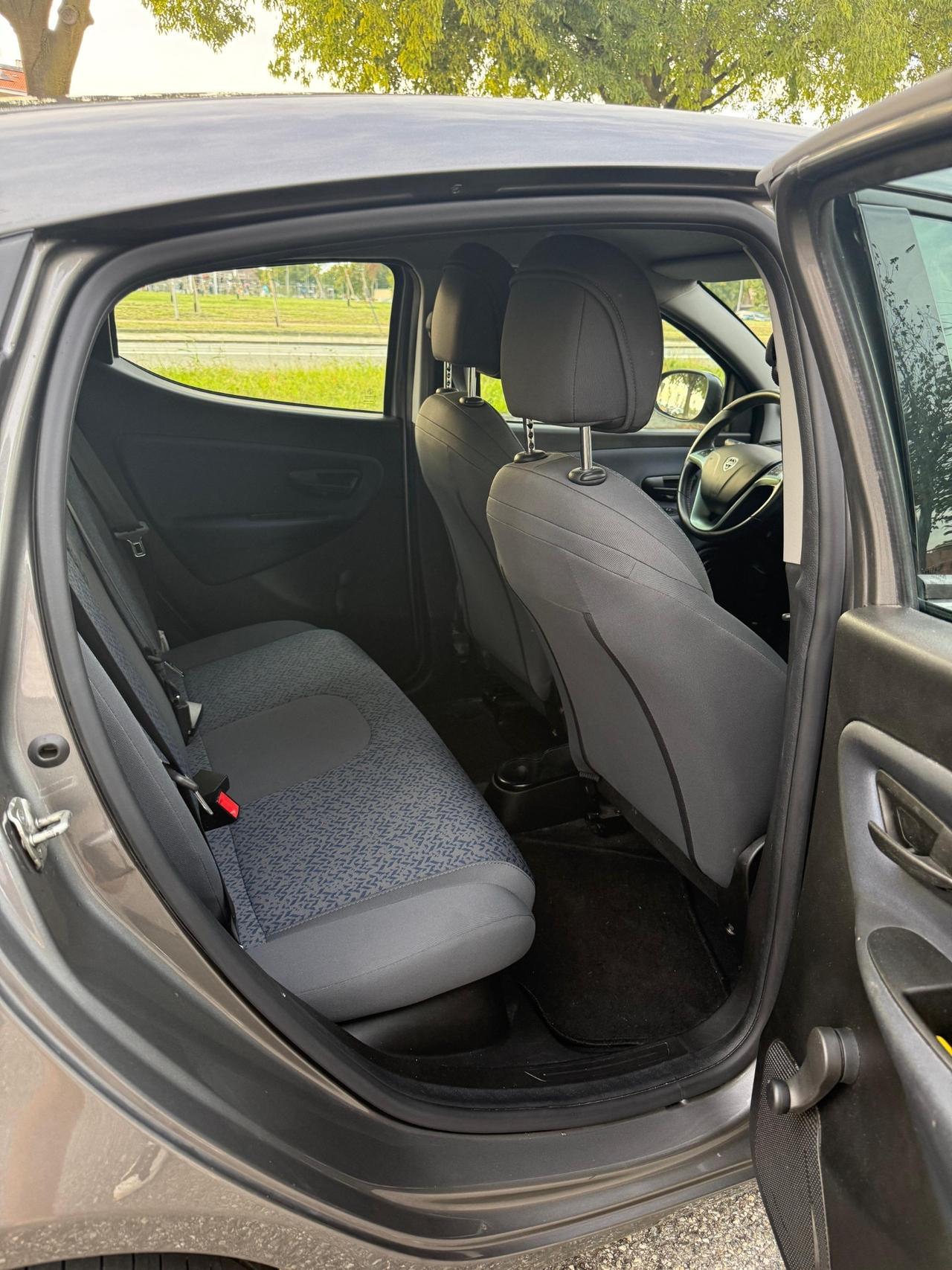 Lancia Ypsilon 1.2 69 CV 5 porte GPL Ecochic