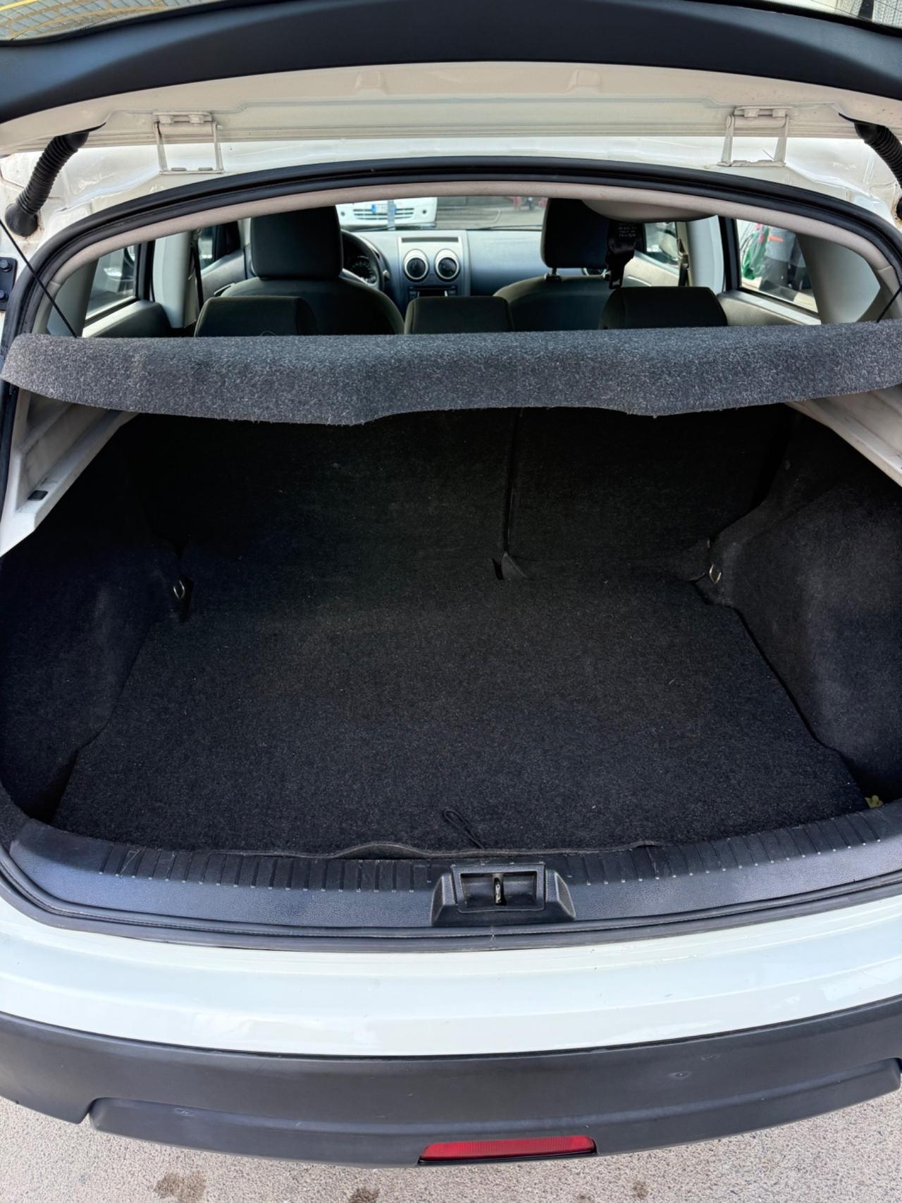 Nissan Qashqai 1.5 dCi DPF Tekna