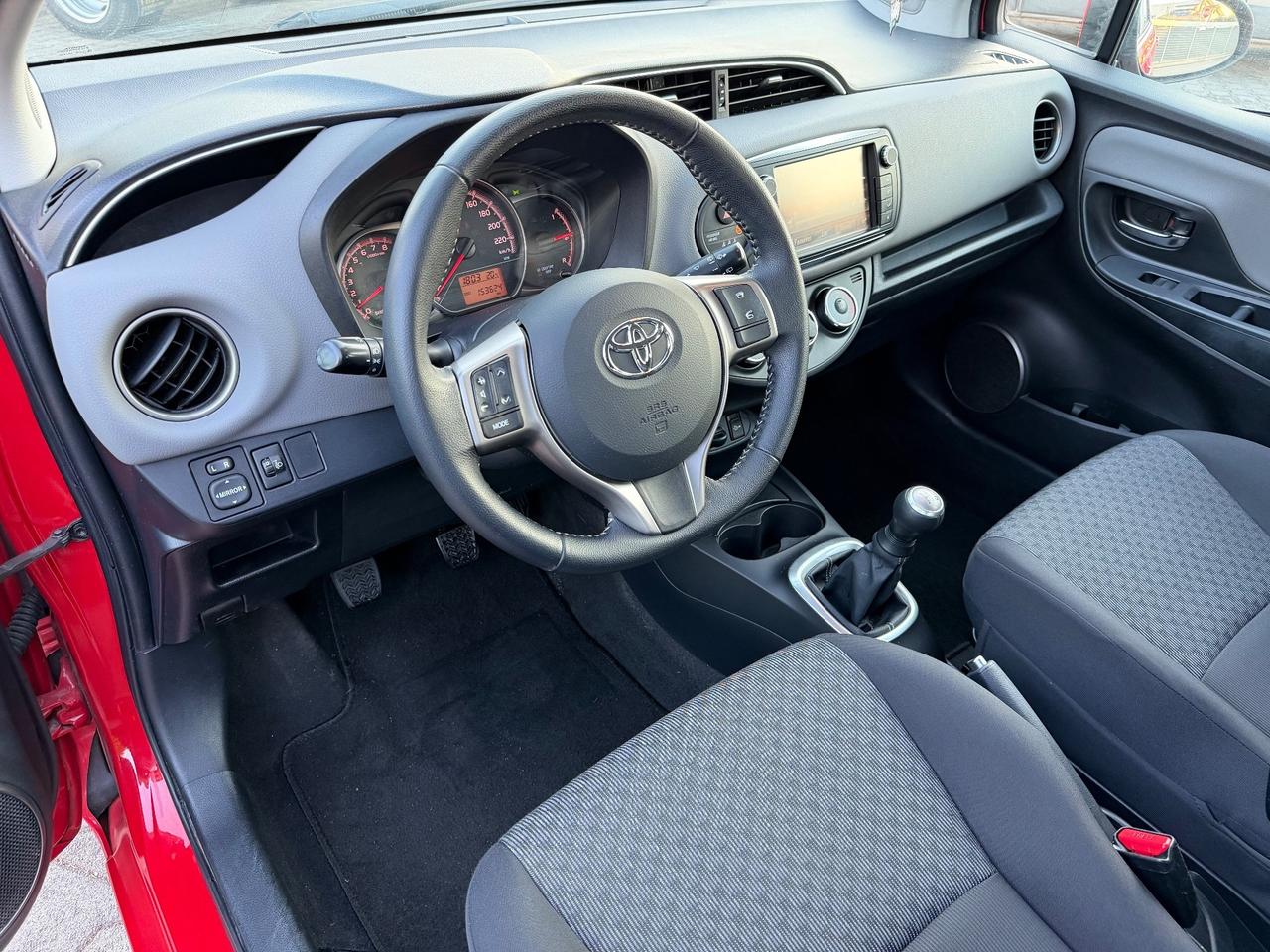 Toyota Yaris 1.0 5PORTE Lounge 2015 EURO6