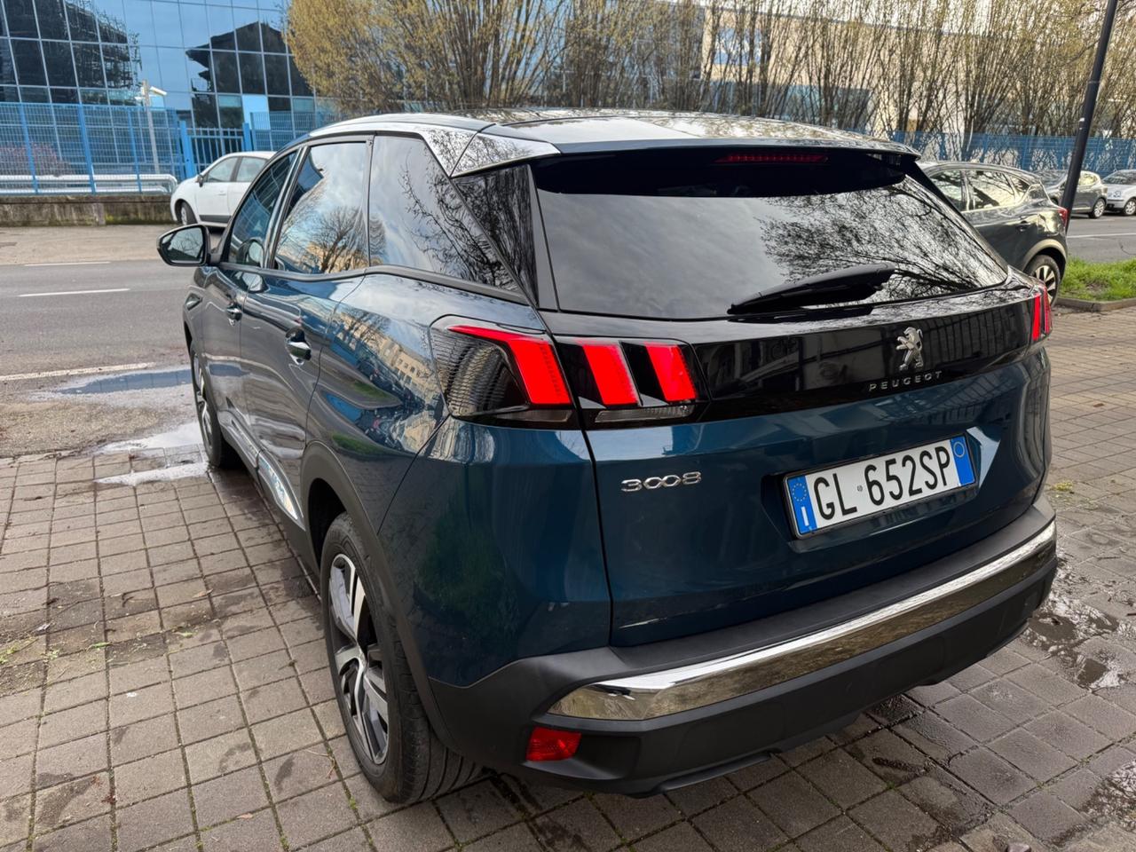 Peugeot 3008 BlueHDi 130 S&S EAT8 Active Pack
