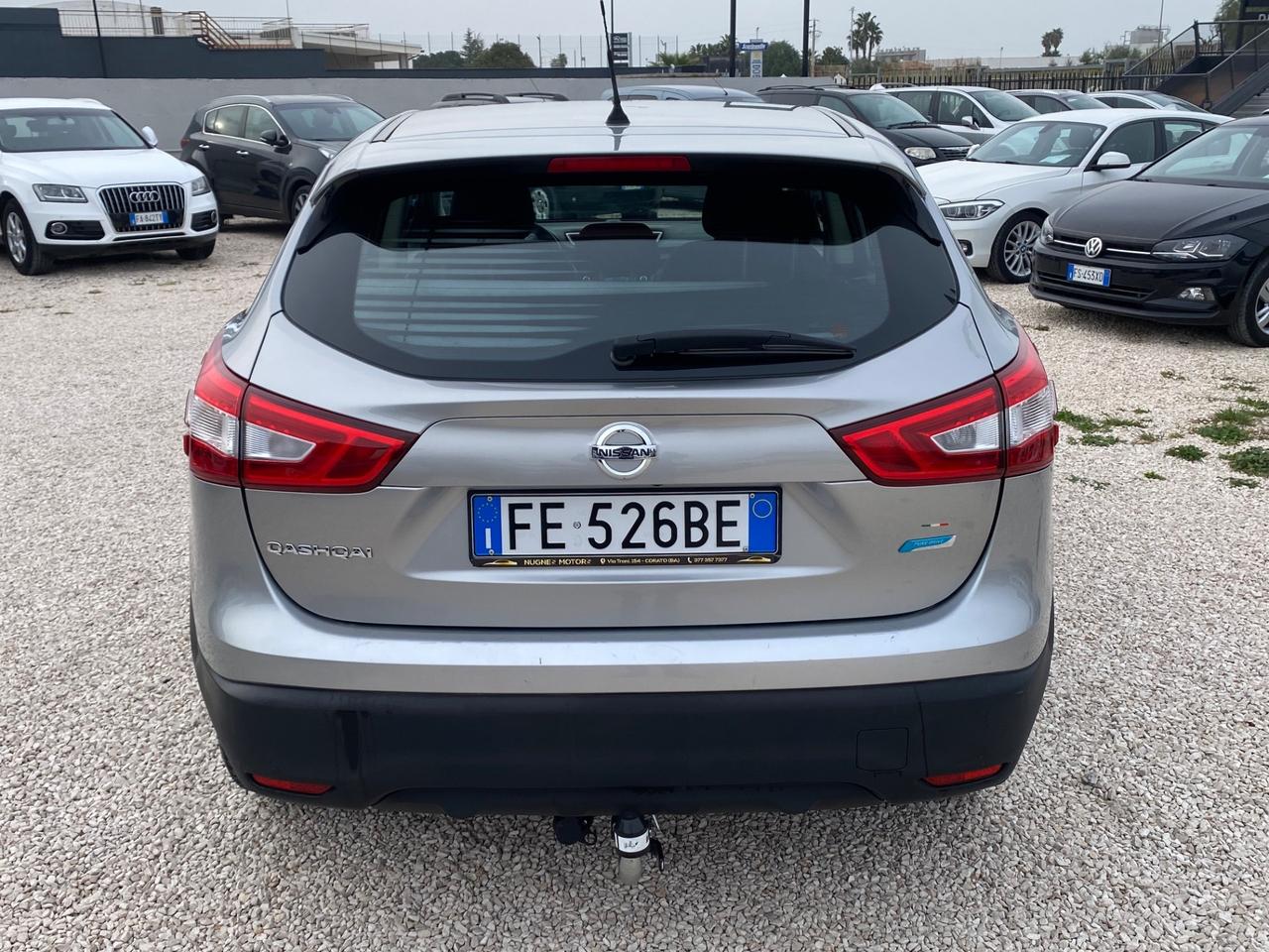 Nissan Qashqai 1.5 dCi Tekna GANCIO TRAINO,TELECAMERE 360*,NEOPATENTATI UNICO PROPIETARIO