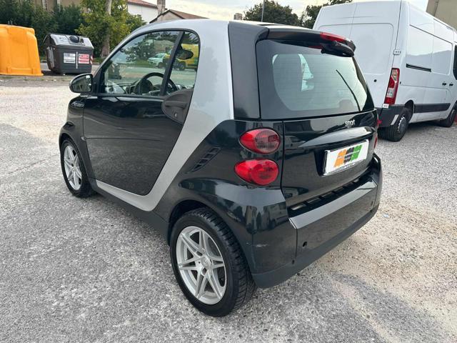 SMART ForTwo 1000 52 kW MHD coupé passion