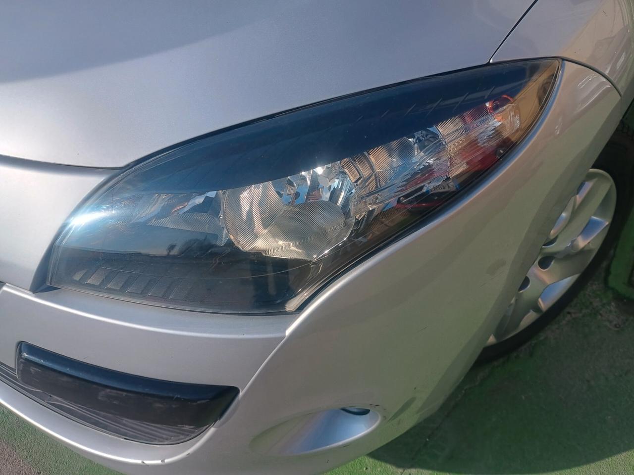 Renault Megane Mégane 1.9 dCi 130CV Attractive